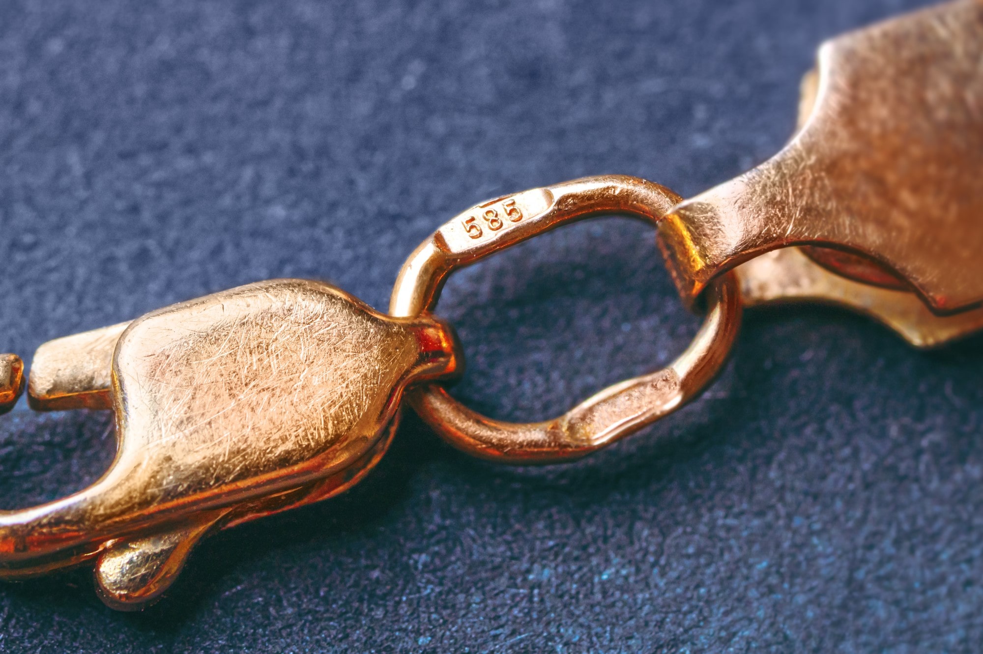 585er gold